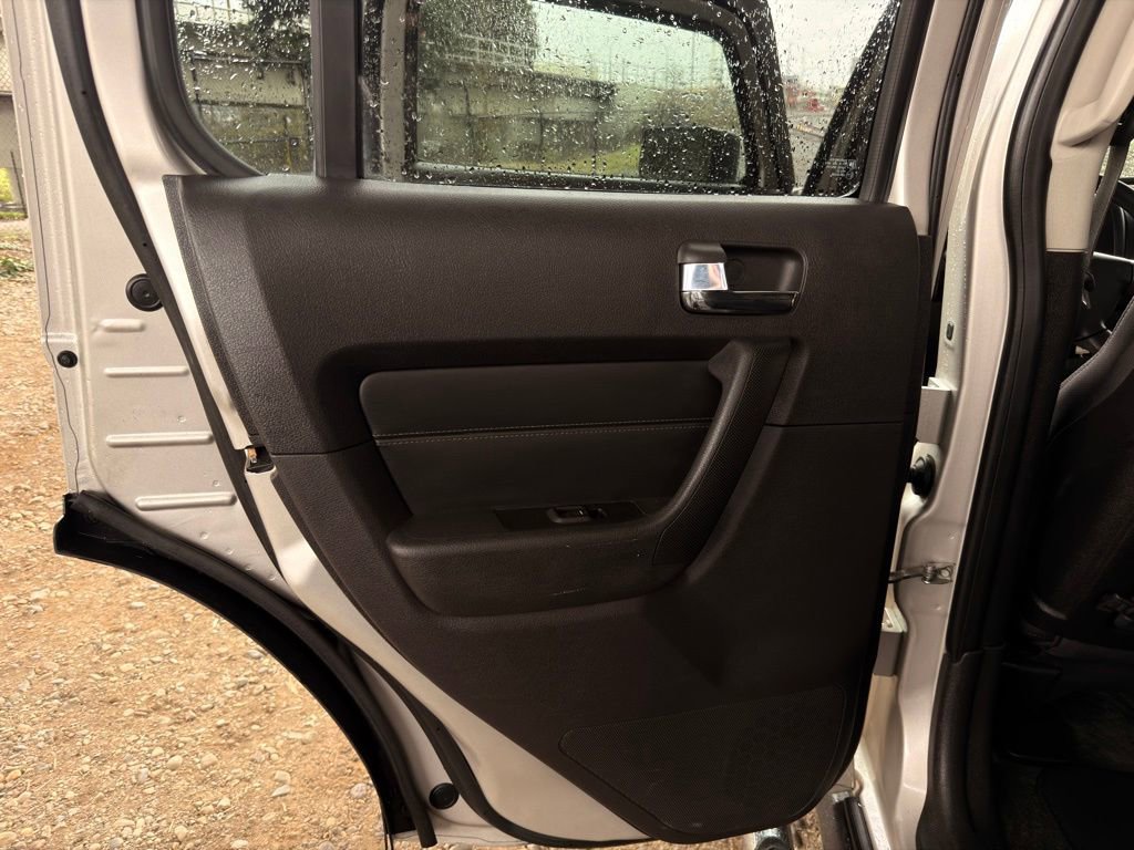 Used 2007 HUMMER H3 image 26