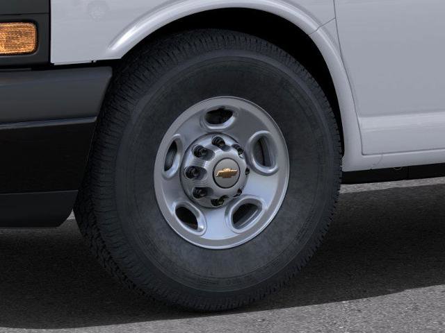 New 2025 Chevrolet Express 2500 Work Van 3D Extended Cargo Van w/ Driver Convenience Package image 9