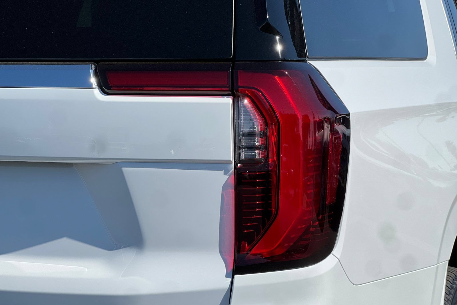 New 2026 GMC Yukon XL Elevation w/ Elevation Premium Package AWD/4WD image 29