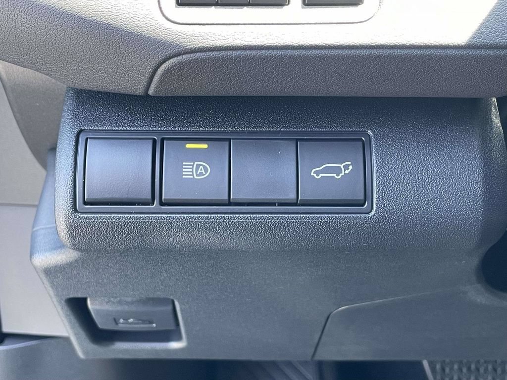 New 2026 Toyota C-HR AWD/4WD image 31