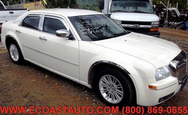 Used 2009 Chrysler 300 Touring RWD image 1