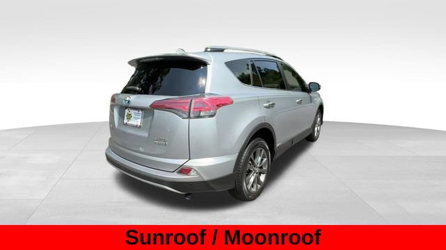 Used 2018 Toyota RAV4 Limited AWD/4WD image 8