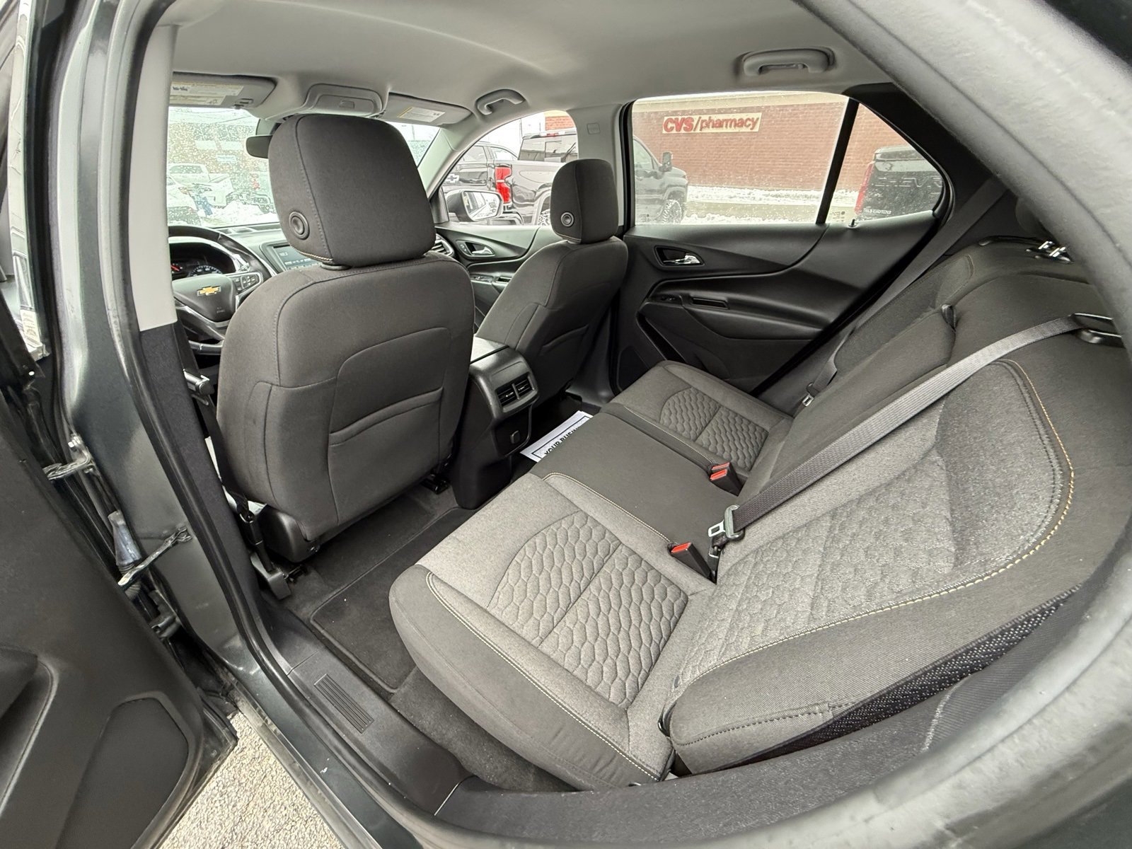 Used 2018 Chevrolet Equinox LT image 22