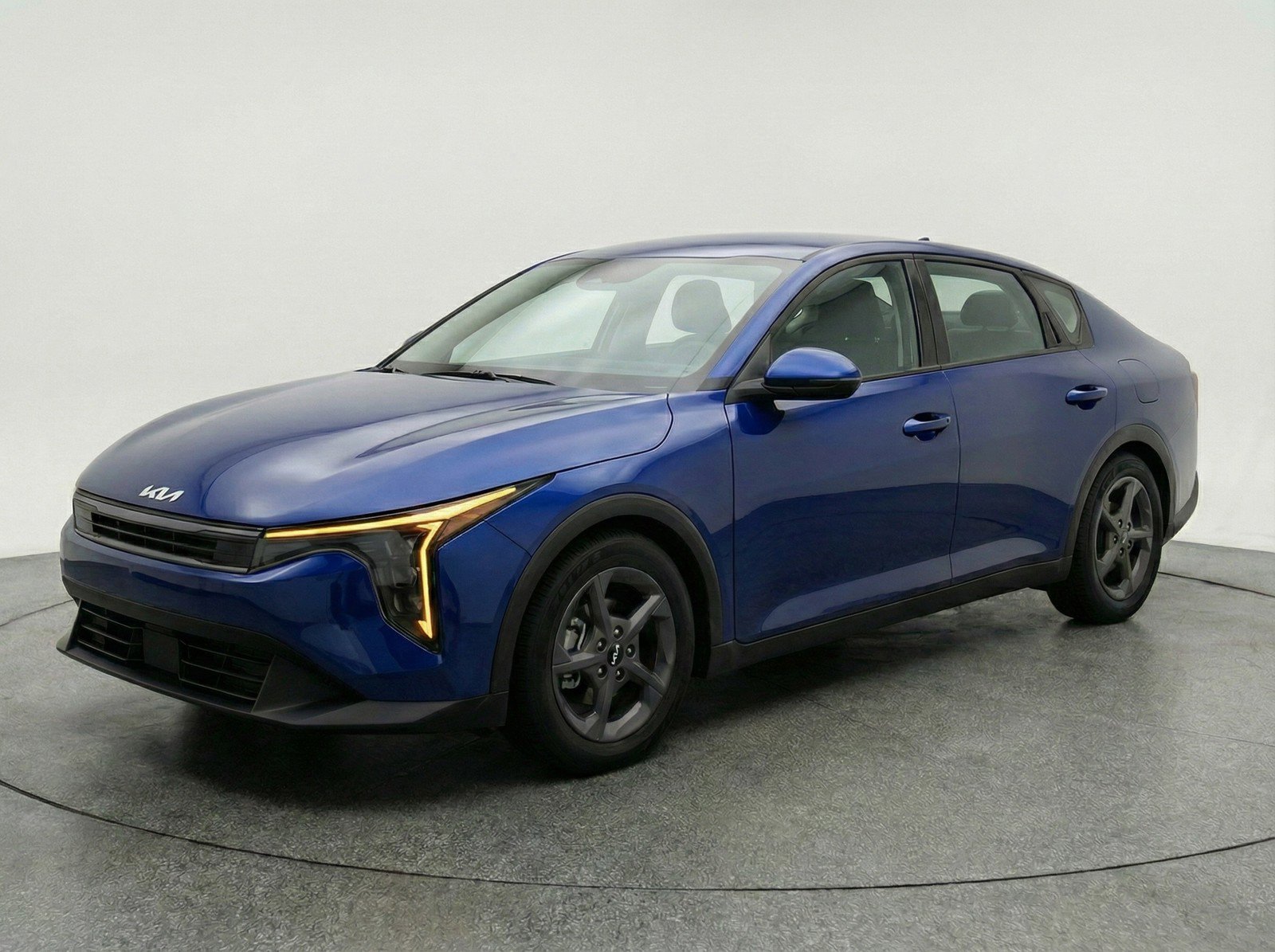Used 2025 Kia K4 FWD image 3