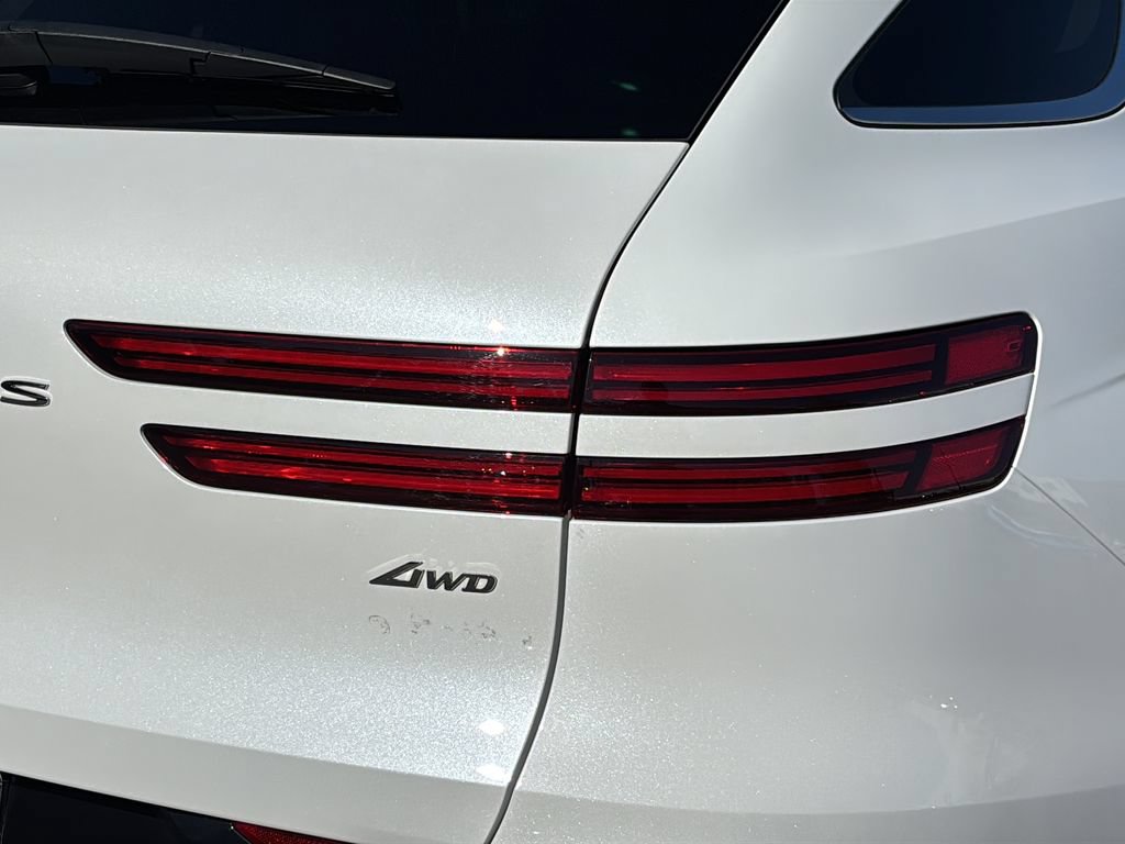 Certified 2026 Genesis GV70 2.5T Select AWD/4WD image 46