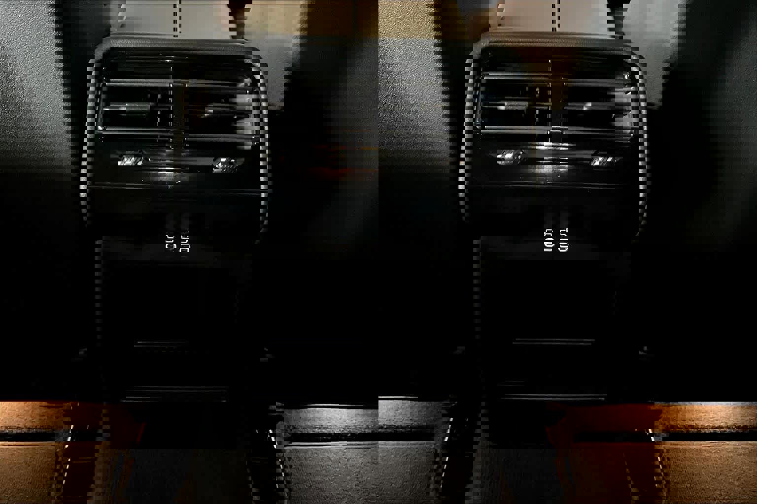 Certified 2025 BMW 530i image 33