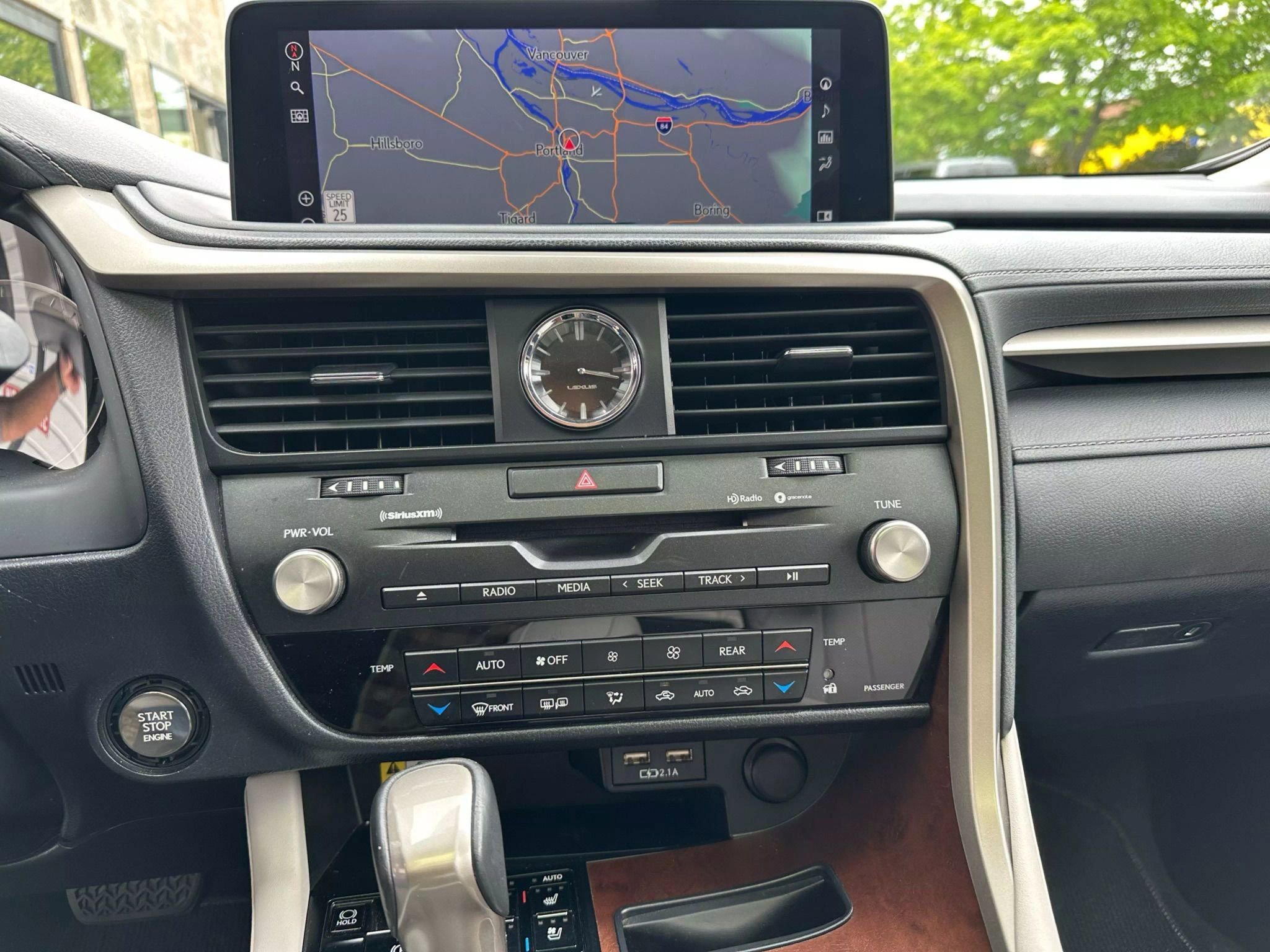 Used 2021 Lexus RX 350L Premium image 22