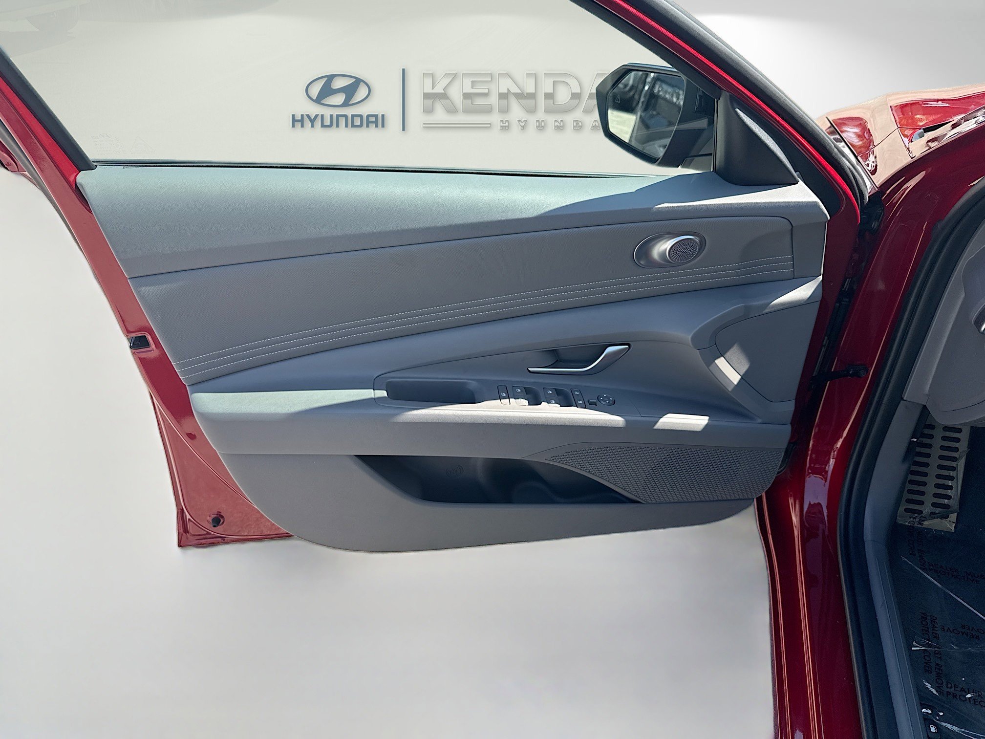 Used 2025 Hyundai Elantra Sport FWD image 17