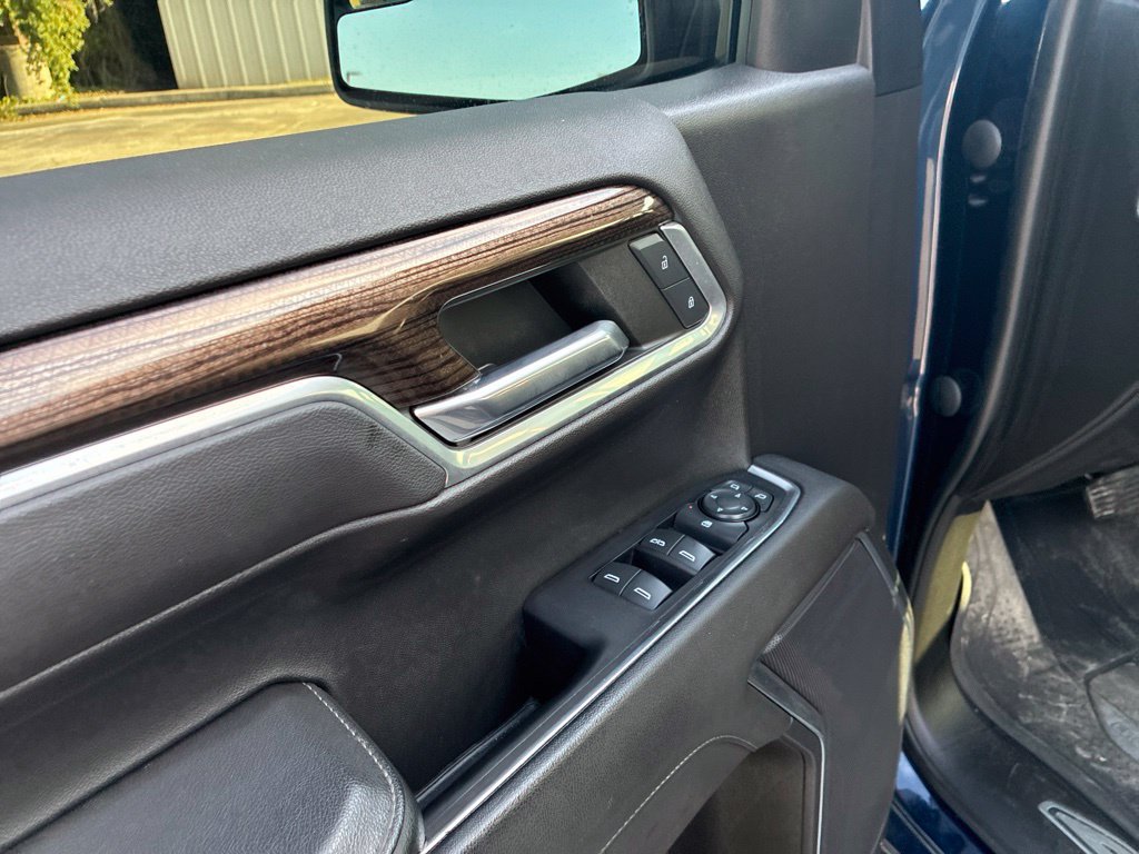 Used 2022 Chevrolet Silverado 1500 LT w/ Protection Package RWD image 19