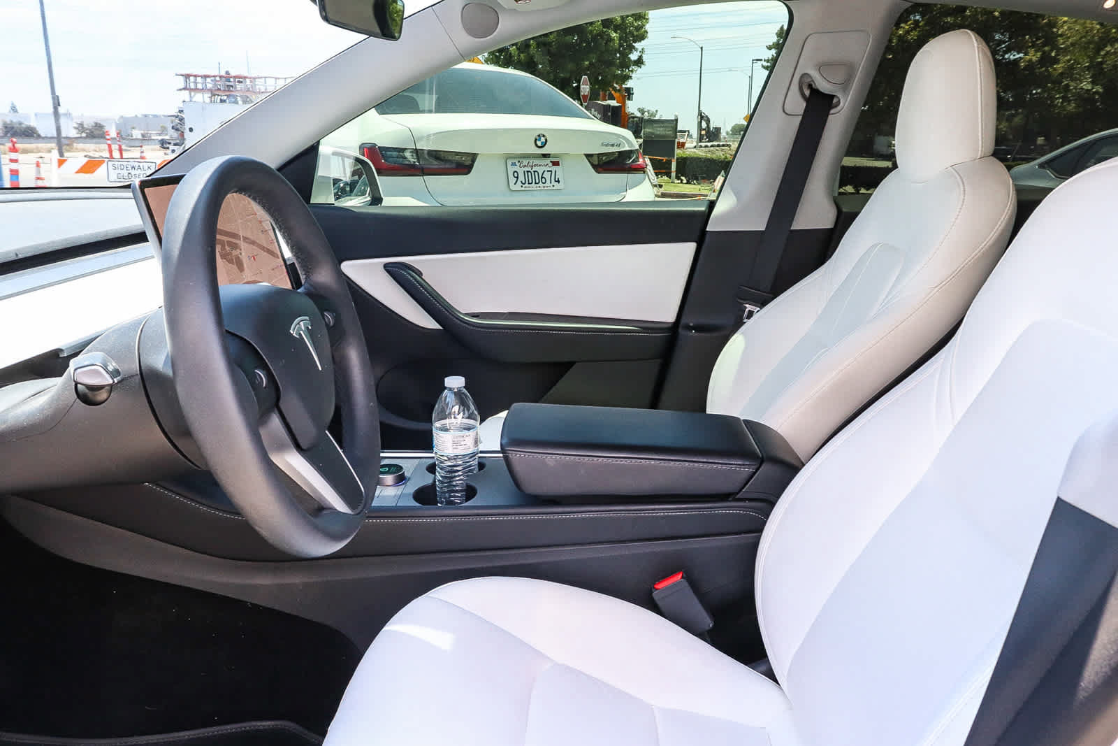 Used 2021 Tesla Model Y Long Range AWD/4WD image 22