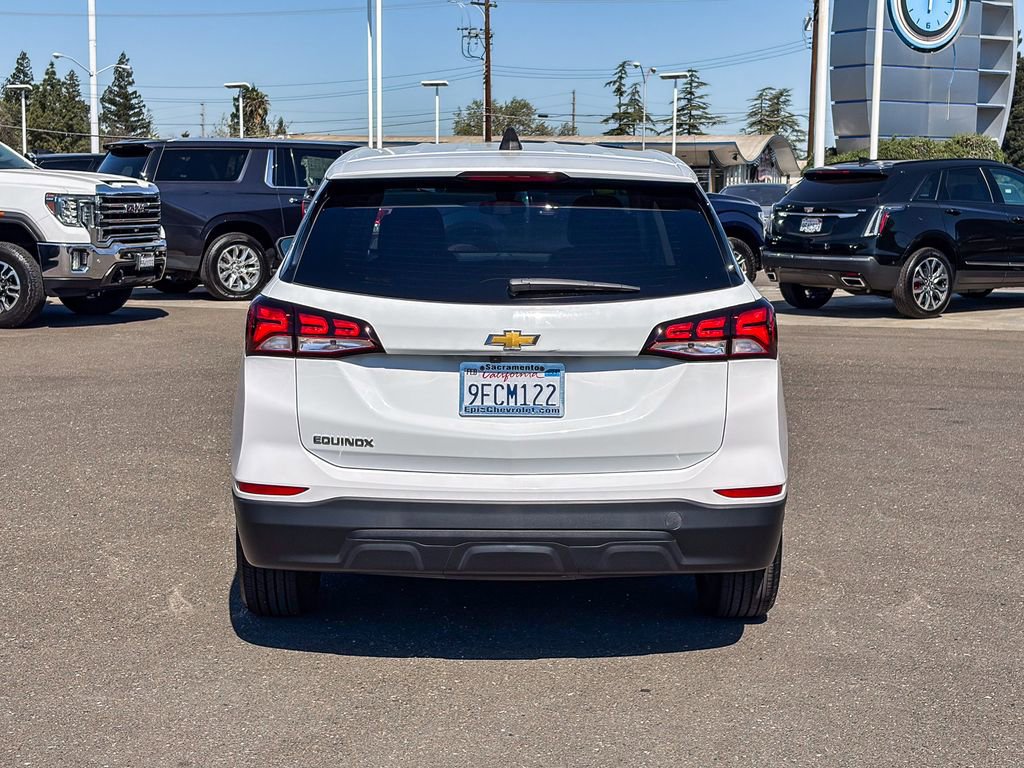 Used 2022 Chevrolet Equinox LS w/ LS Convenience Package image 3