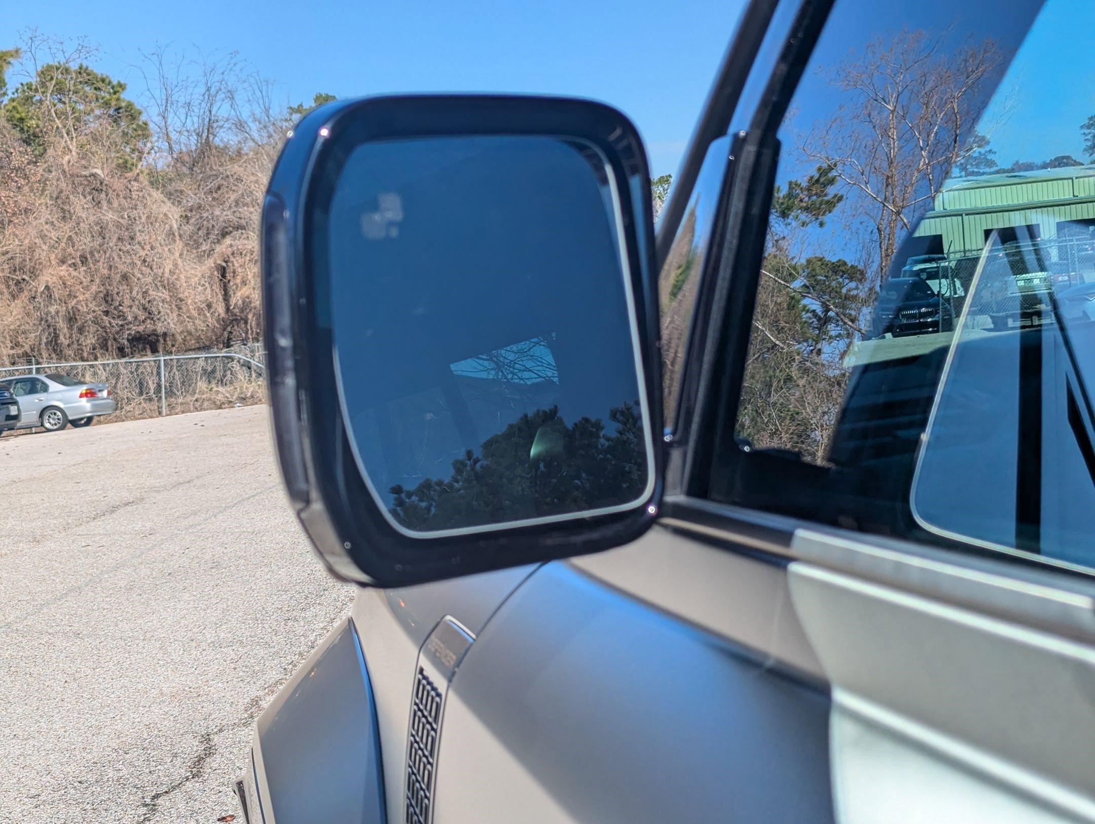 Certified 2025 Land Rover Defender 110 image 45