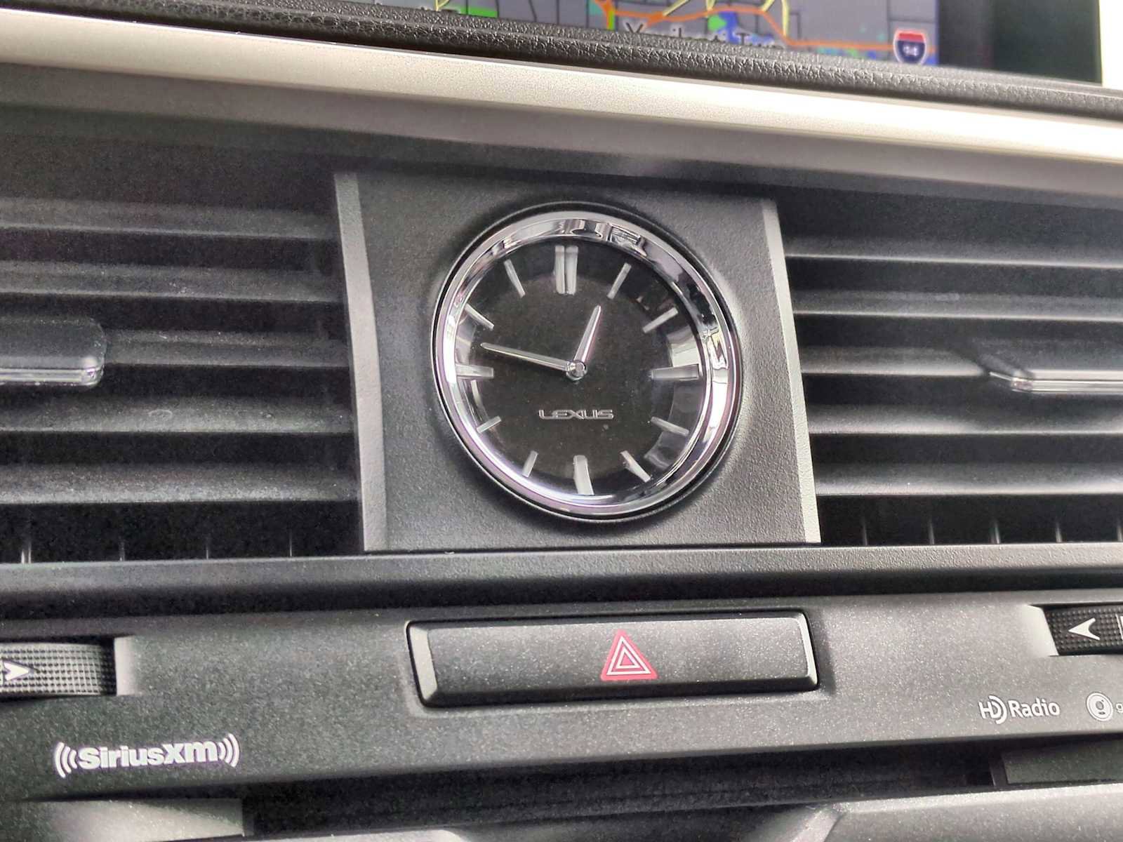 Used 2022 Lexus RX 450h AWD w/ Luxury Package image 40