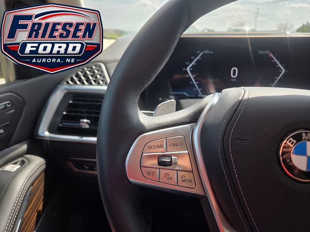 Used 2024 BMW X7 xDrive40i w/ Climate Comfort Package AWD/4WD image 15