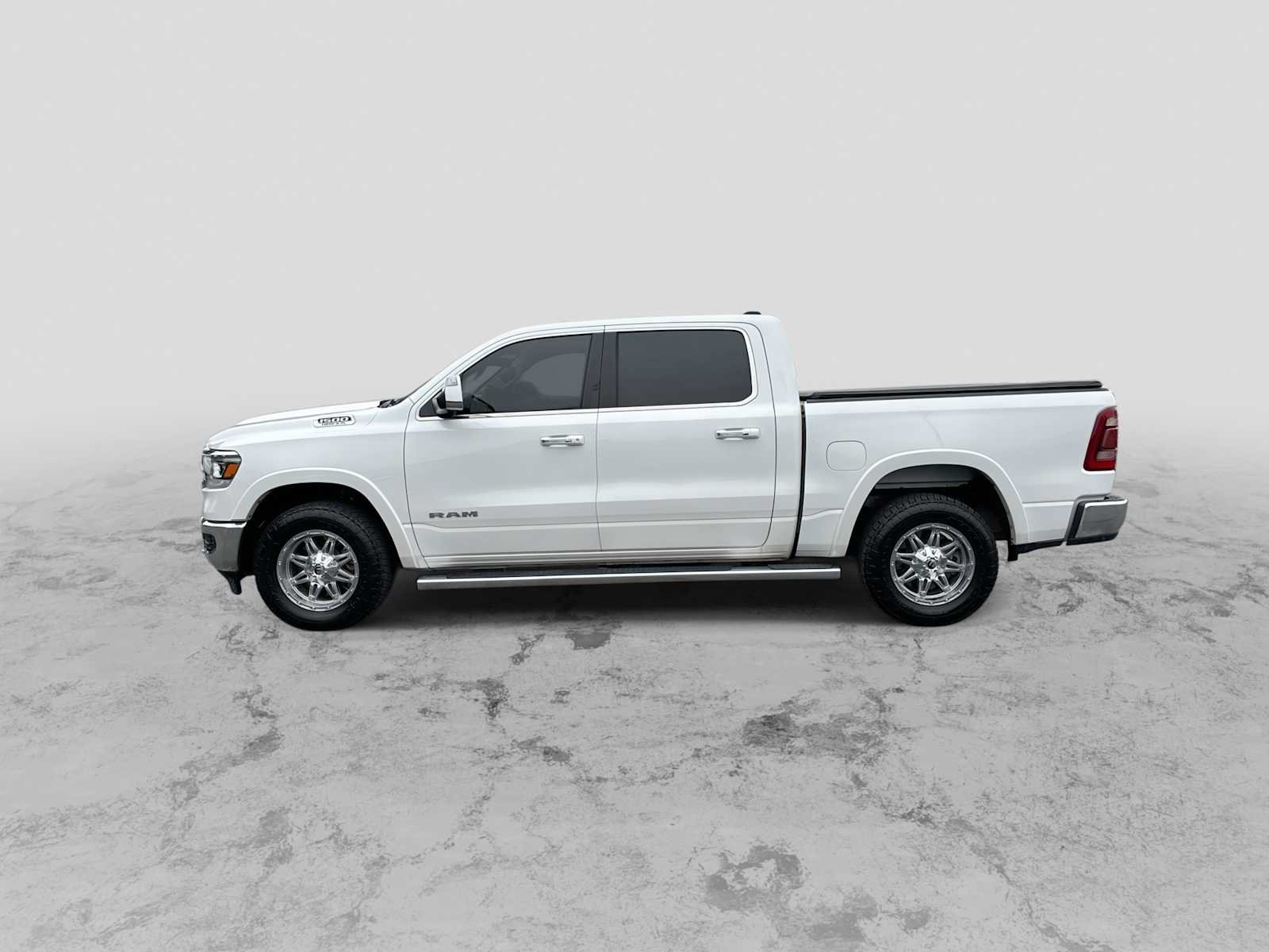 Used 2020 RAM 1500 Laramie AWD/4WD image 5