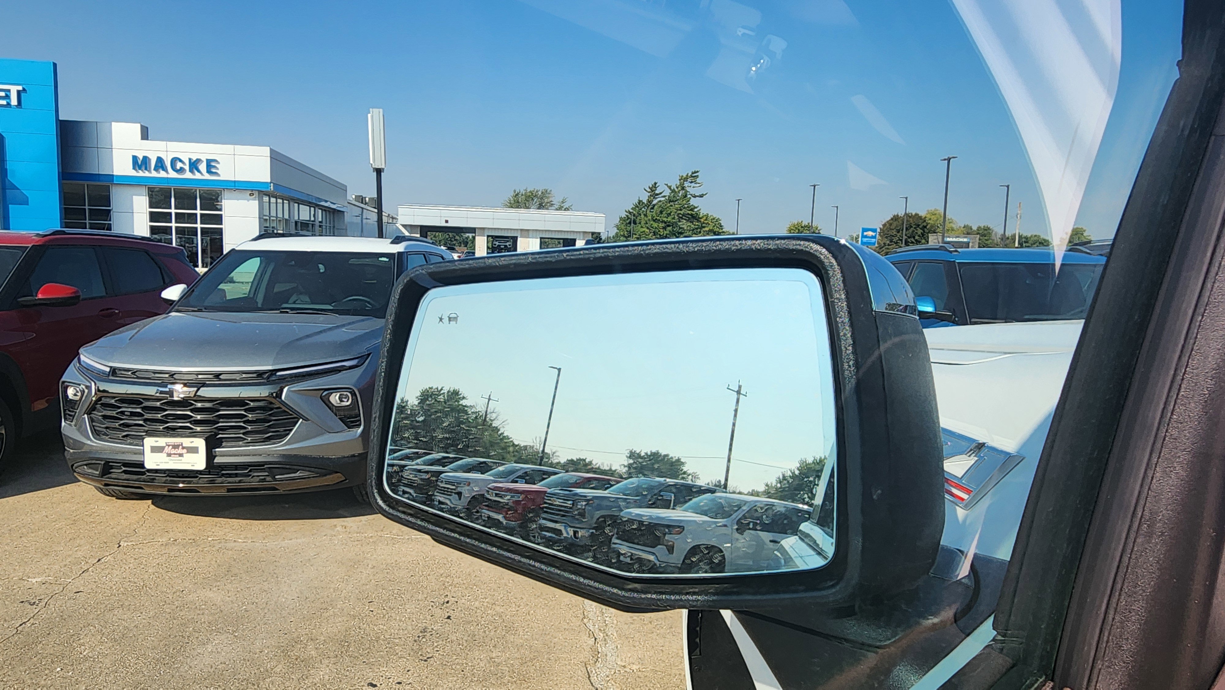New 2026 Chevrolet Silverado 1500 LTZ w/ Z71 Off-Road Package image 10