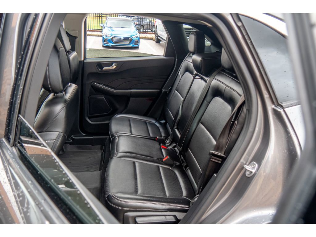 Used 2022 Ford Escape SEL image 17