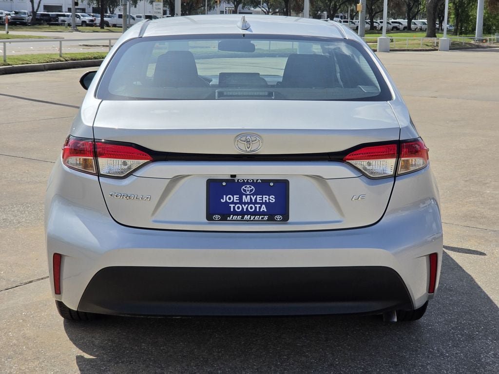 Used 2025 Toyota Corolla LE FWD image 8