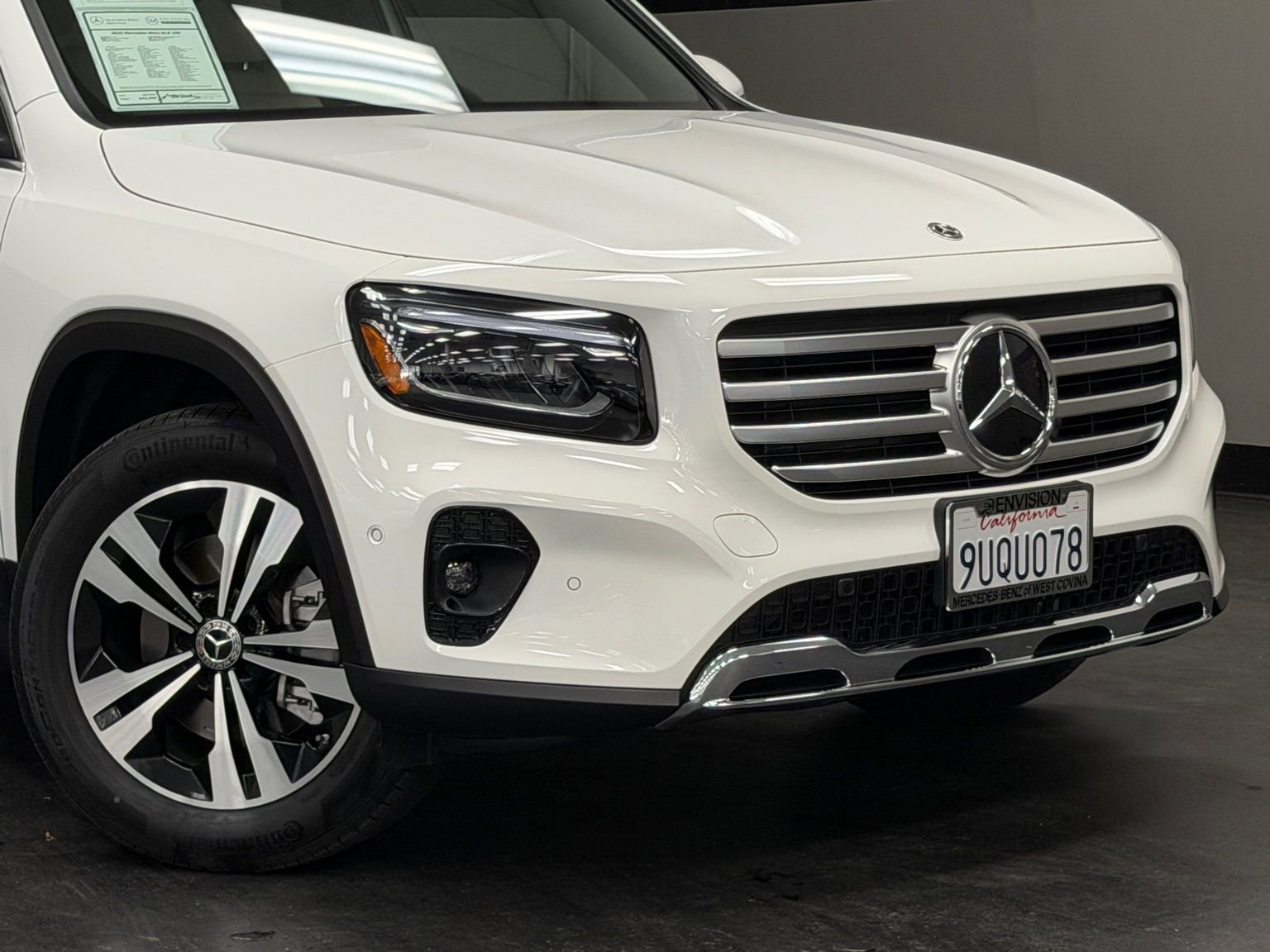 Used 2025 Mercedes-Benz GLB 250 image 3