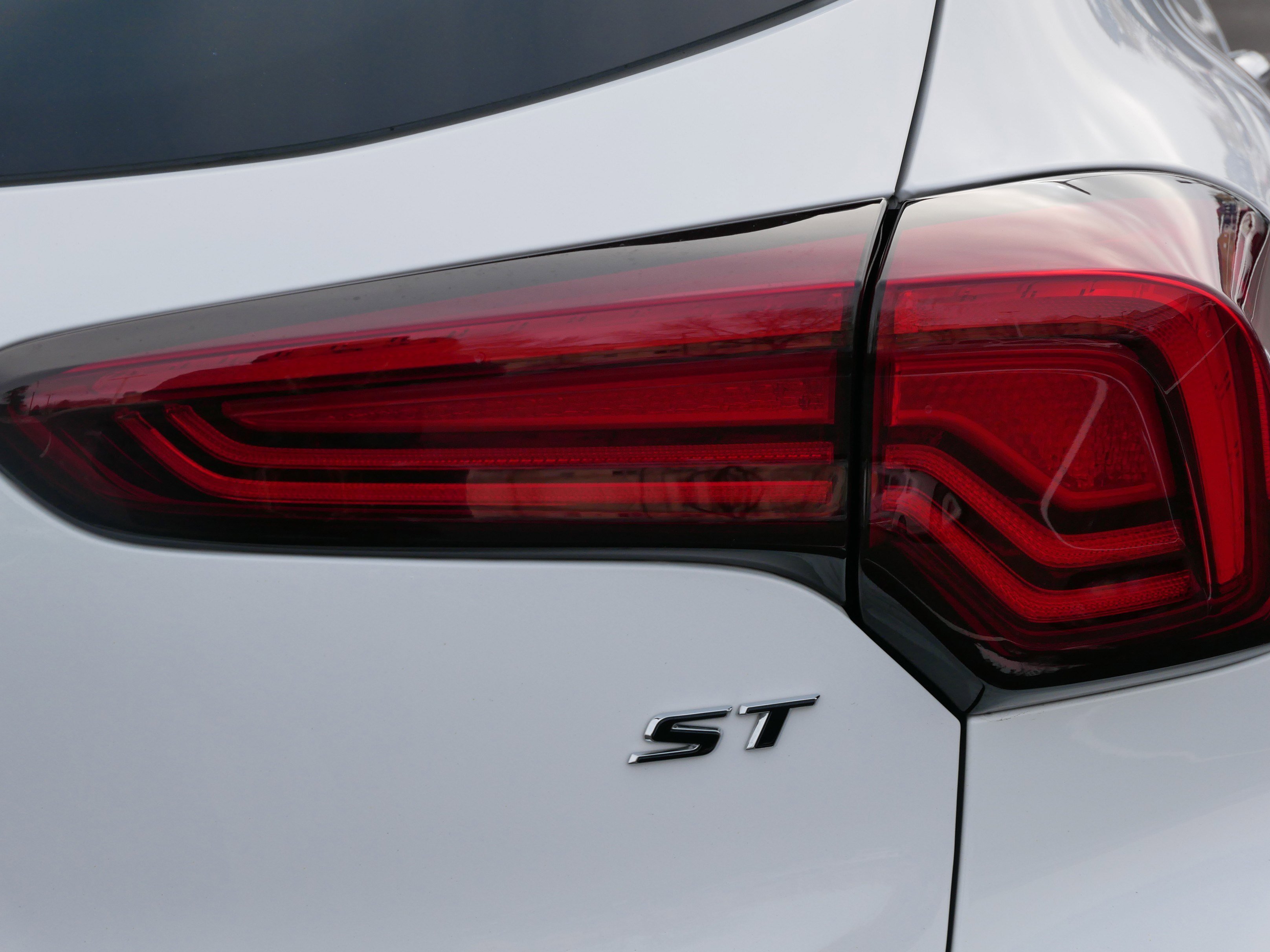 Used 2024 Buick Encore GX Sport Touring image 17