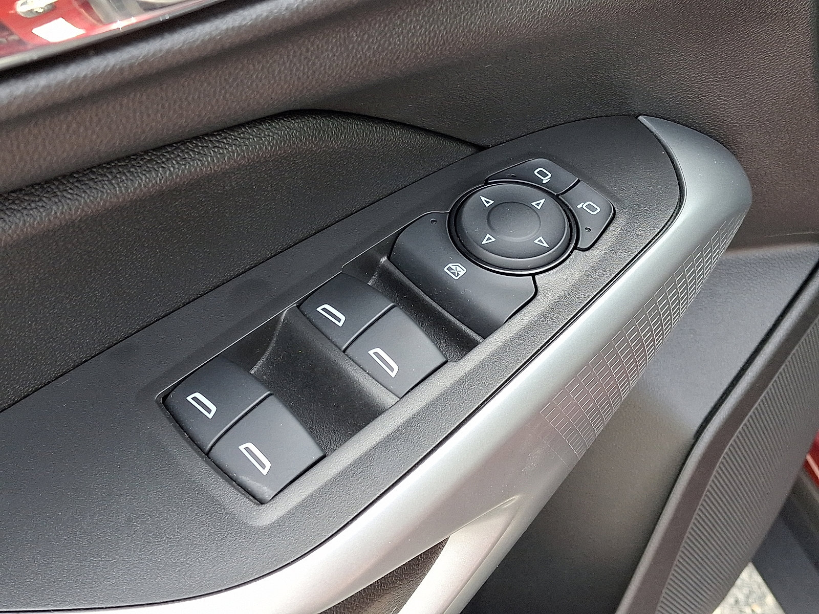 Used 2024 Chevrolet Trax LS image 14