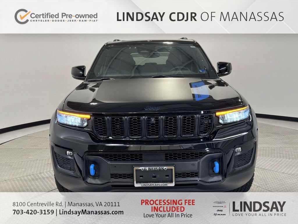 Used 2024 Jeep Grand Cherokee Trailhawk w/ Advanced Protech Group II AWD/4WD image 3