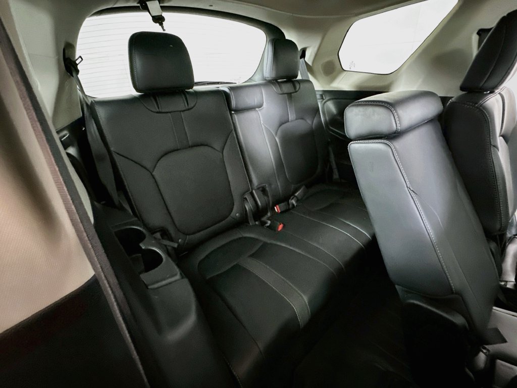 Used 2023 Honda Pilot Touring image 16