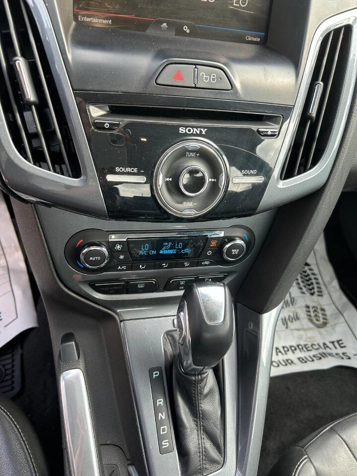 Used 2012 Ford Focus Titanium image 52