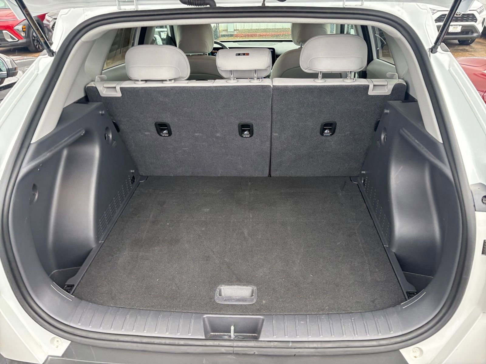 Used 2025 Hyundai Kona SEL image 32