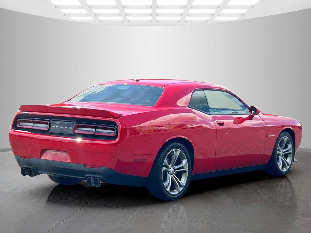 Used 2022 Dodge Challenger R/T RWD image 6