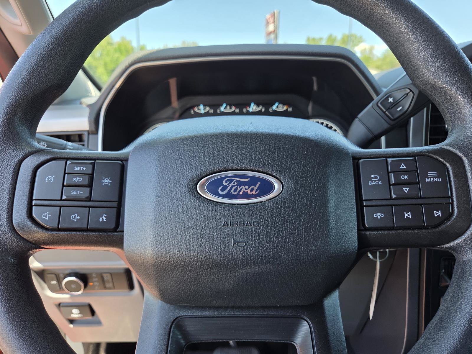 Used 2023 Ford F150 XLT AWD/4WD image 24