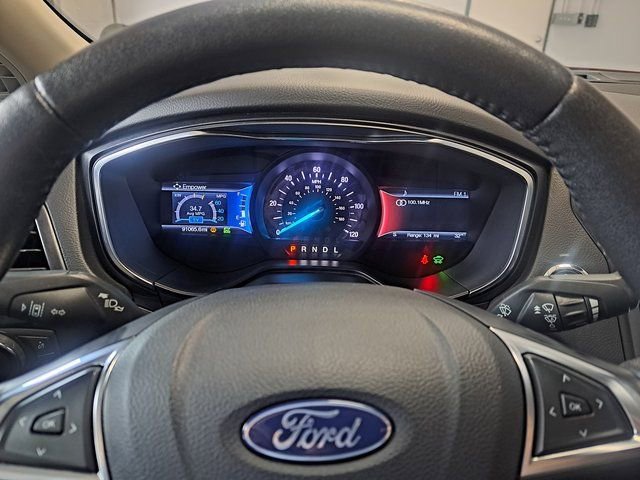 Used 2020 Ford Fusion Titanium image 16