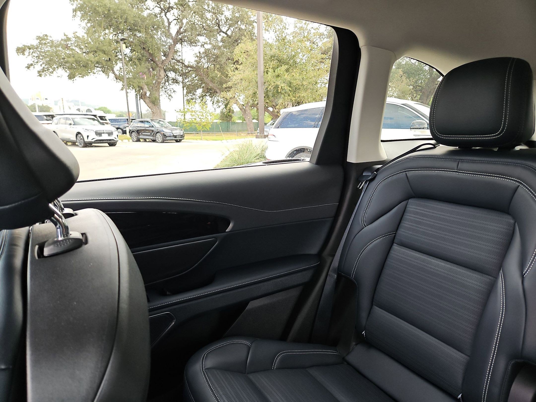 Used 2024 Lincoln Nautilus Reserve AWD/4WD image 4