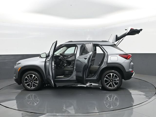 Used 2025 Chevrolet TrailBlazer LT image 30
