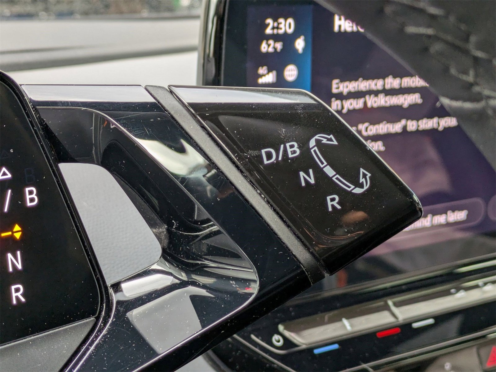 Used 2023 Volkswagen ID.4 Pro image 14