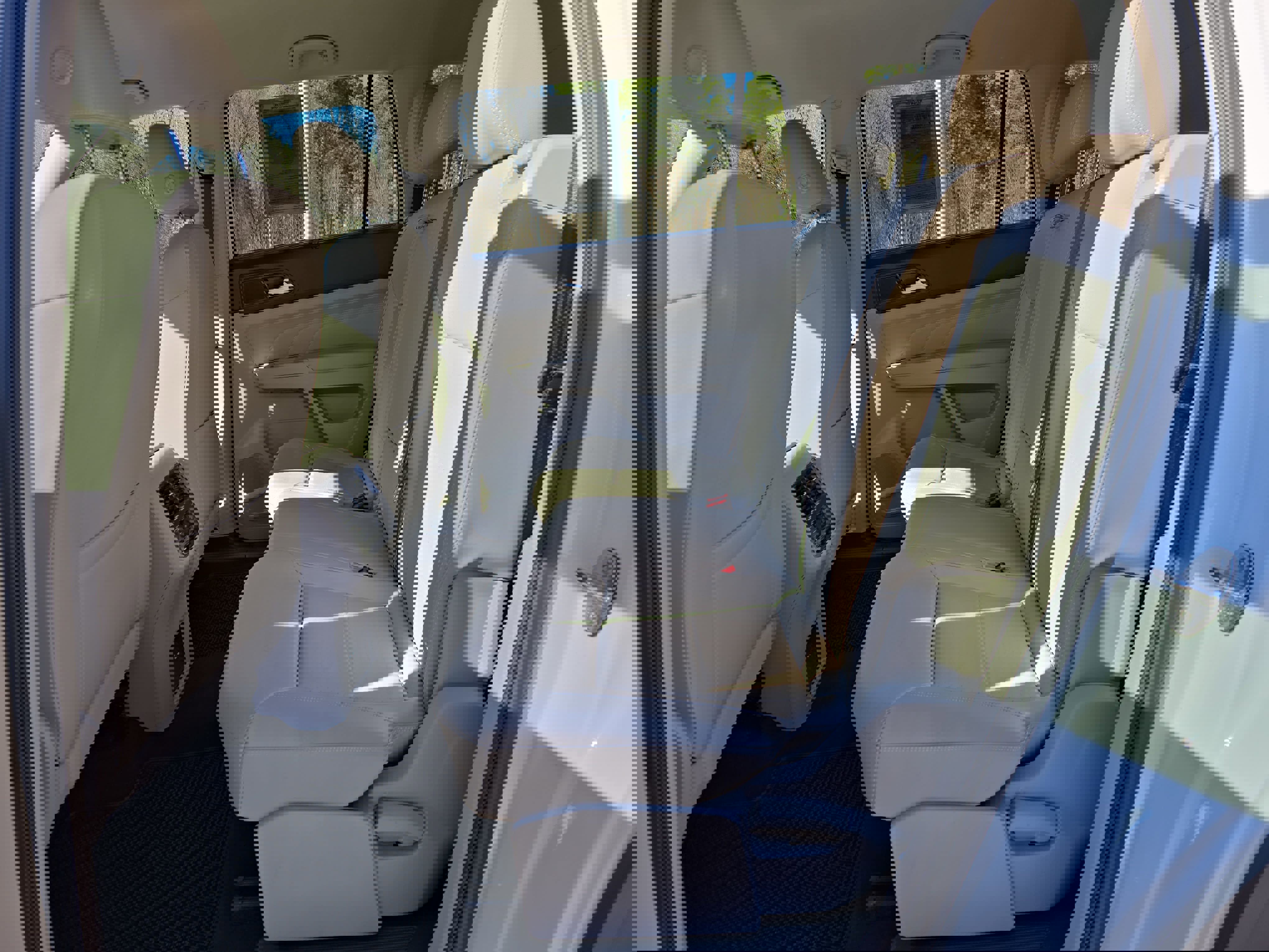 Used 2023 Volkswagen Atlas SE image 13