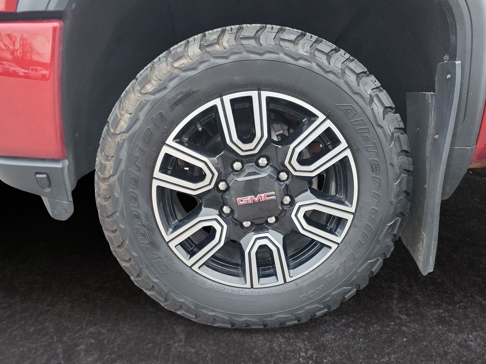 Used 2022 GMC Sierra 2500 AT4 image 25