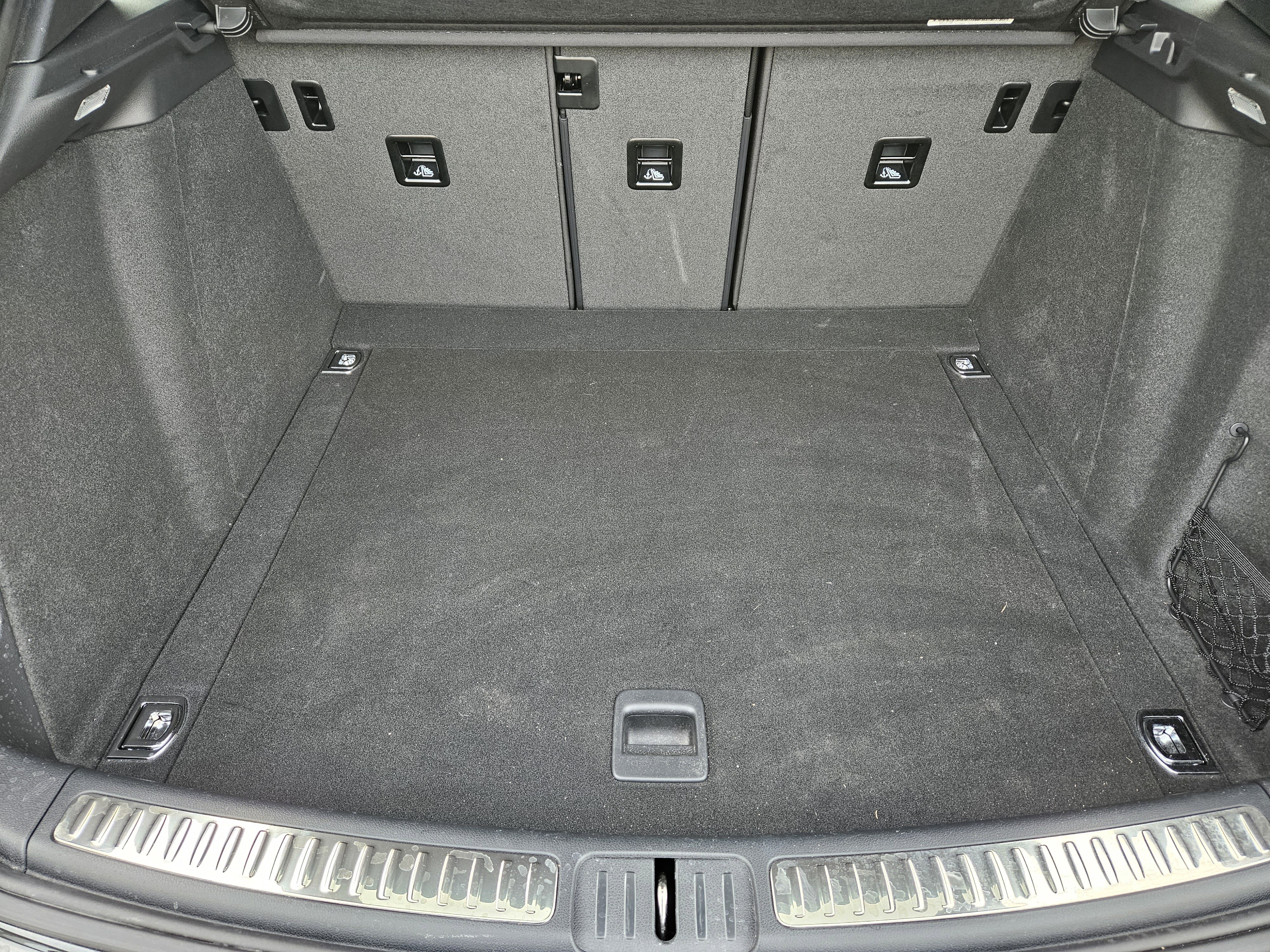 Certified 2025 Porsche Macan image 31