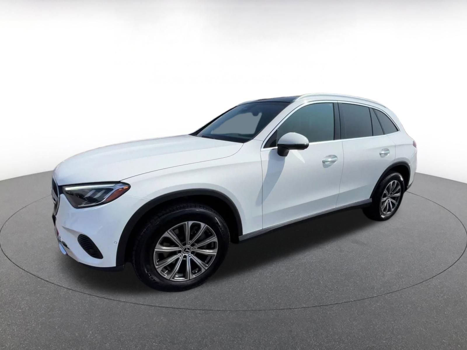 Used 2024 Mercedes-Benz GLC 300 GLC 300 image 8