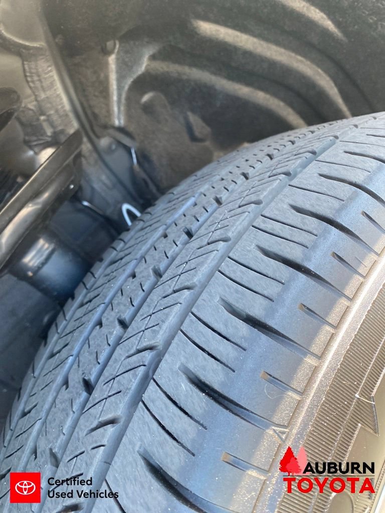 Certified 2025 Toyota RAV4 LE AWD/4WD image 12