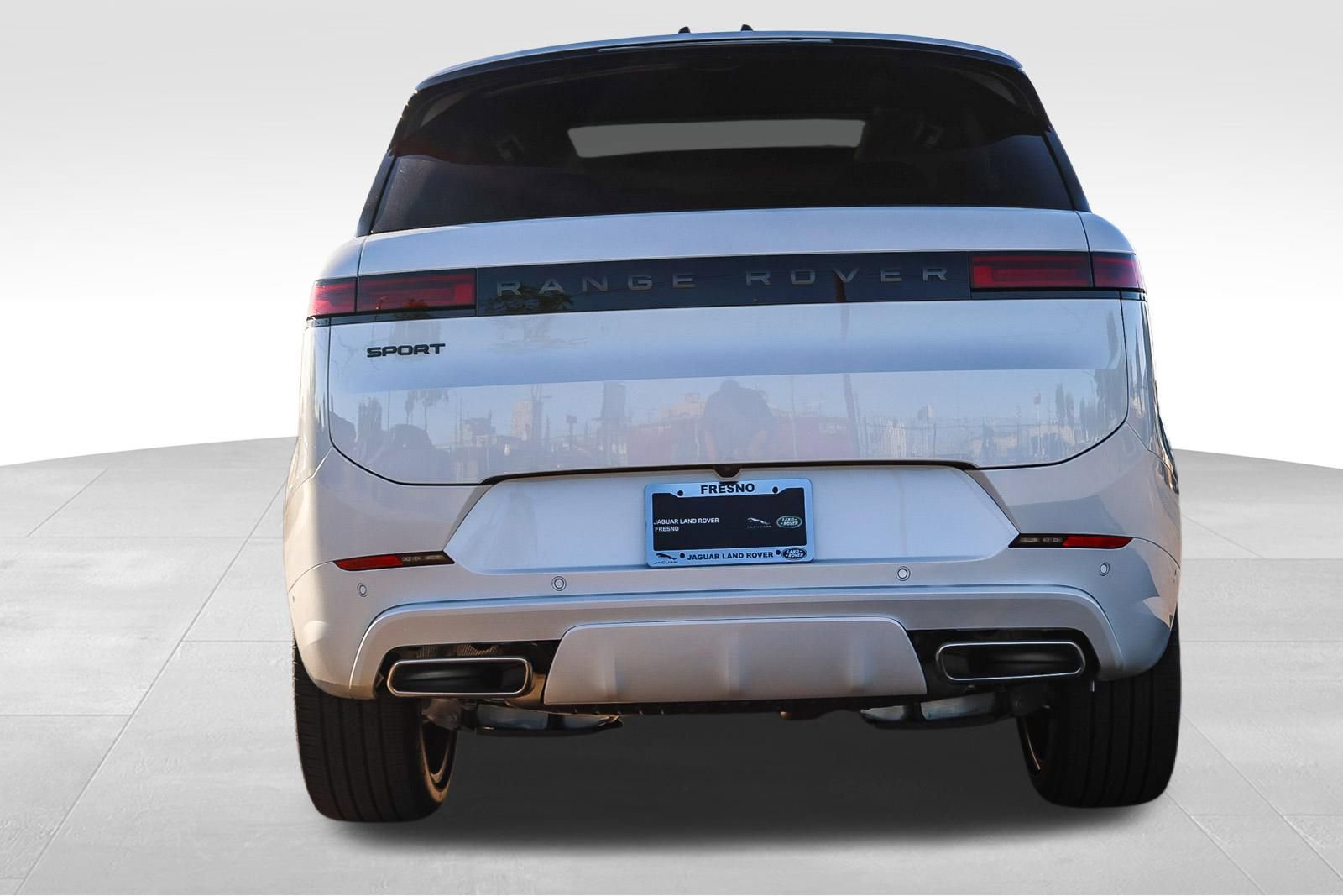 New 2026 Land Rover Range Rover Sport Dynamic SE image 6