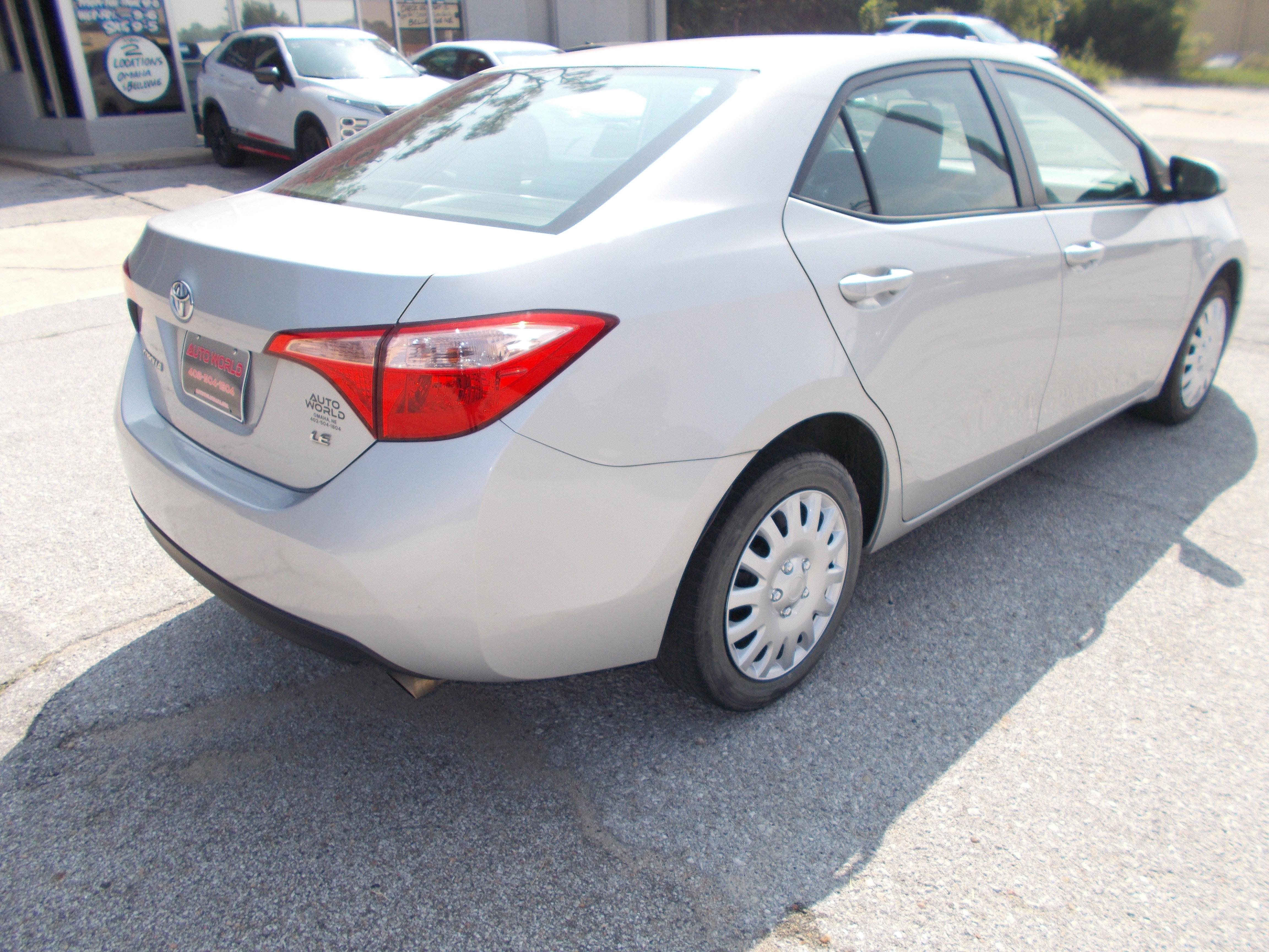 Used 2018 Toyota Corolla LE image 5