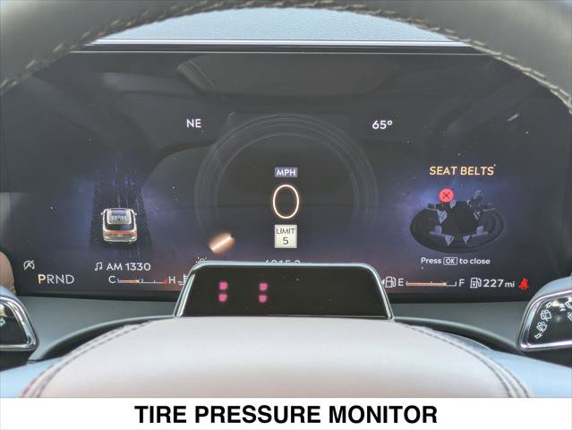 Used 2025 Lincoln Aviator Reserve w/ Equipment Group 201A image 15