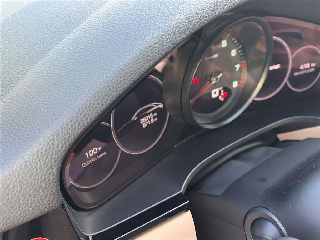 Used 2020 Porsche Cayenne AWD/4WD image 13