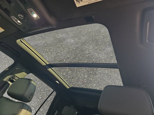 Used 2021 Chevrolet Tahoe Z71 image 31