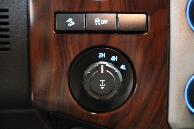 Used 2015 Ford F250 Lariat w/ Lariat Interior Package AWD/4WD image 40