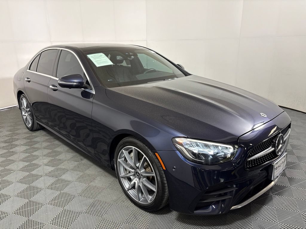 Used 2022 Mercedes-Benz E 350 4MATIC Sedan image 4