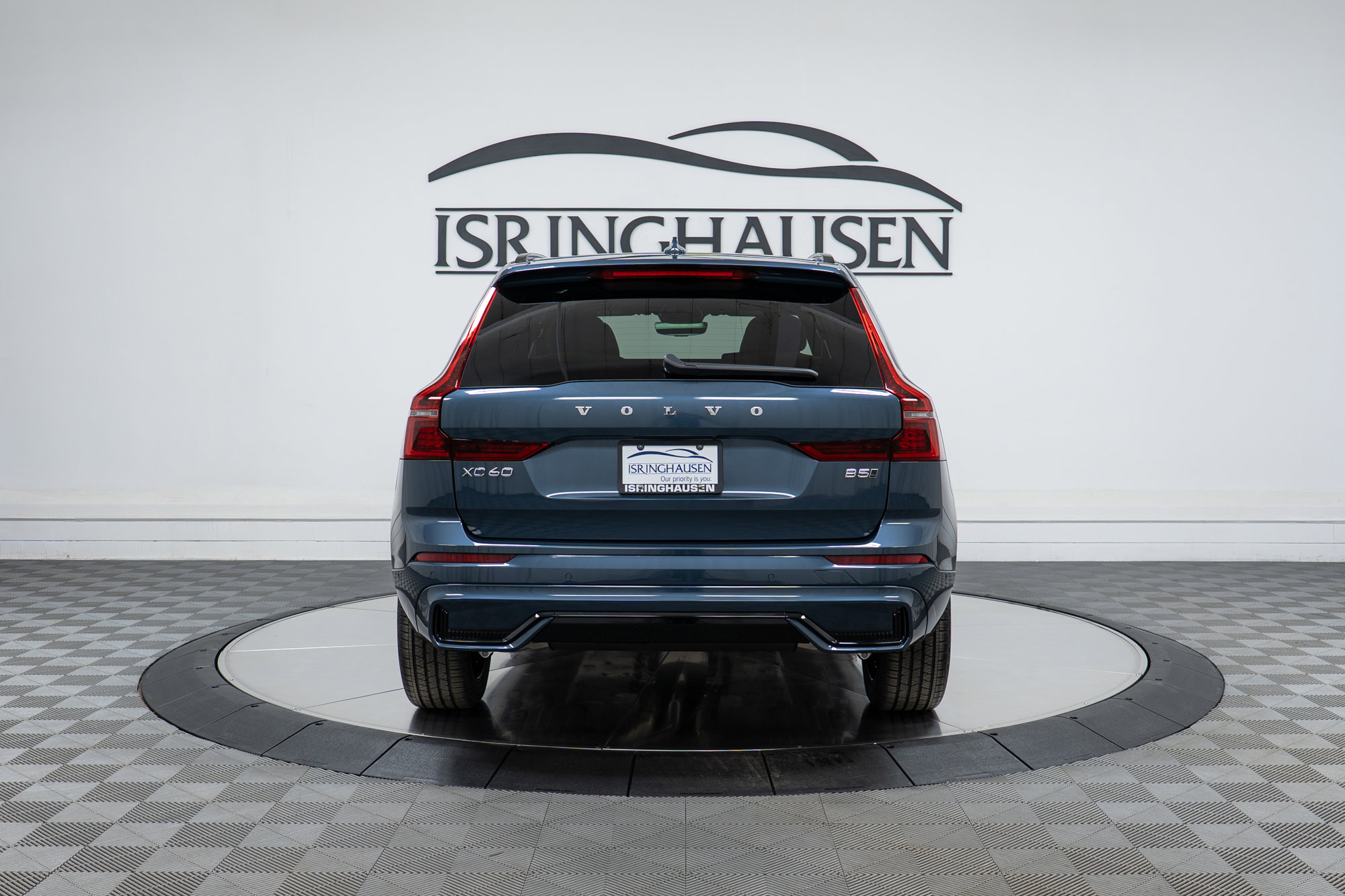 New 2026 Volvo XC60 B5 Plus w/ Climate Package image 6