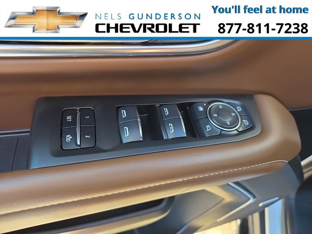 Certified 2024 Chevrolet Suburban High Country w/ Advanced Technology Package image 14
