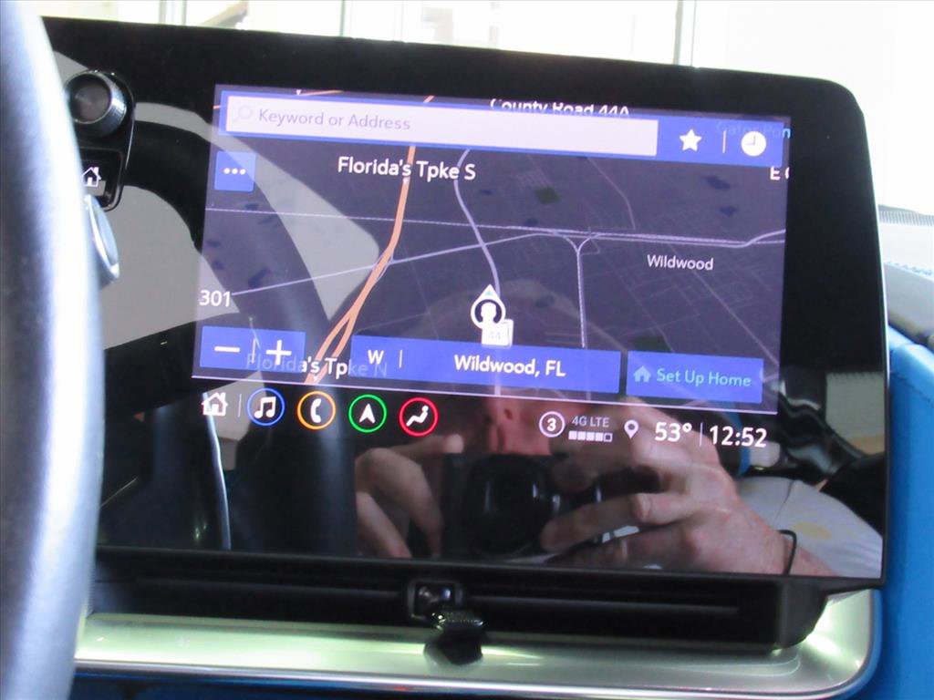 Used 2022 Chevrolet Corvette Stingray Premium Cpe w/ Z51 Performance Package image 18